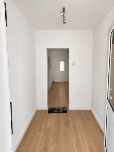 Flur/ Eingang Hofseite